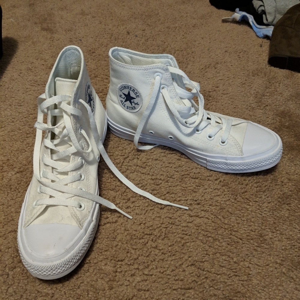 White hightop converss